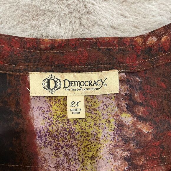 NWT Democracy Women Button-Front Asymmetric Blouse Abstract Print Size2X Career - Picture 7 of 16